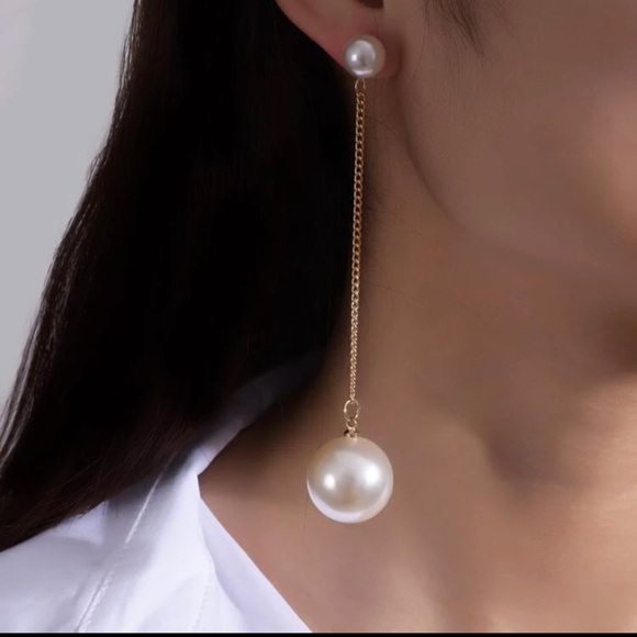 New Long String Faux Pearl Earrings - Picture 2 of 3